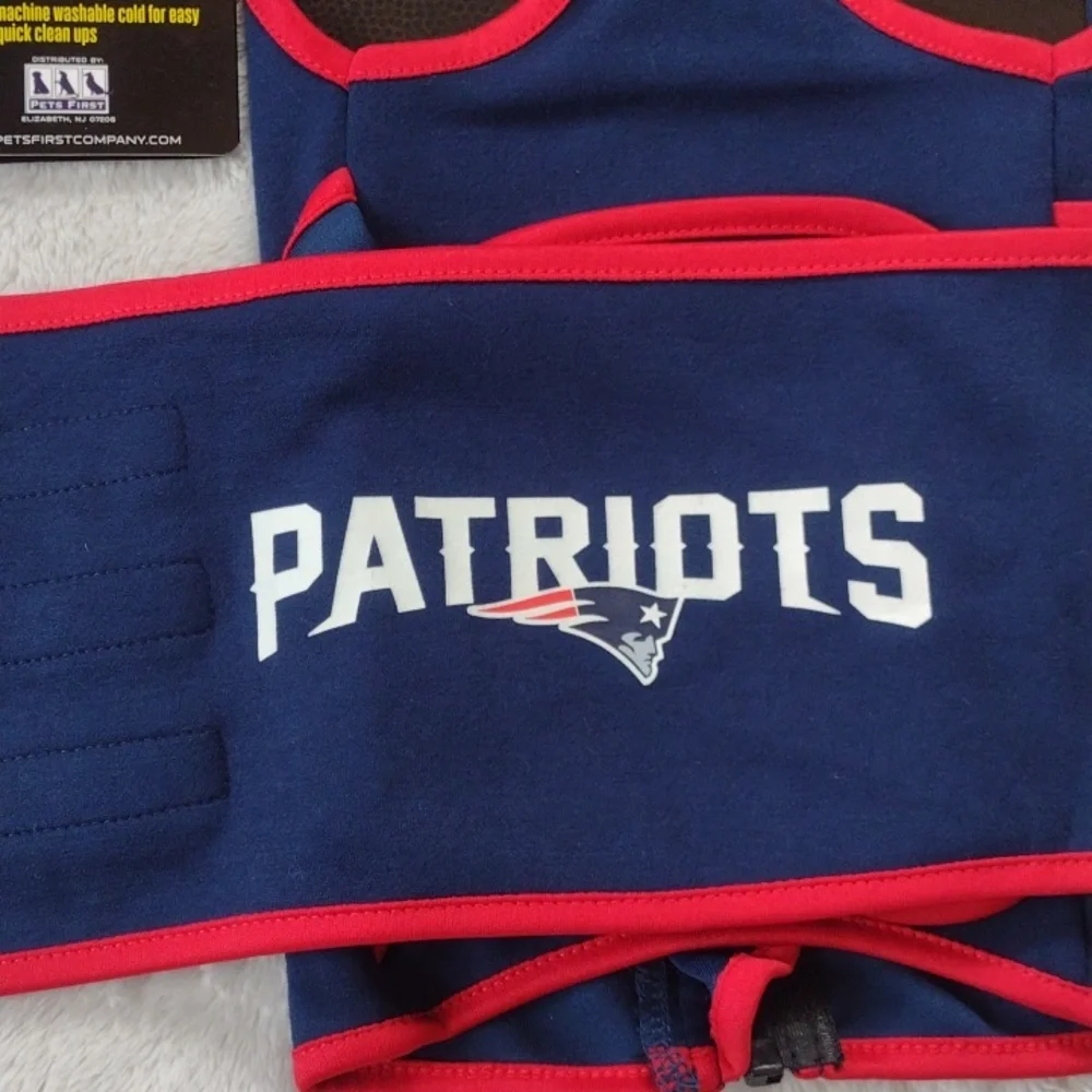 NFL Patriots Navy and Red Soothing Solutions Pet Soothing Vest Size Small